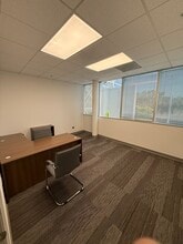 4406 W Linebaugh Ave, Tampa, FL à louer Photo intérieure– Image 2 sur 3