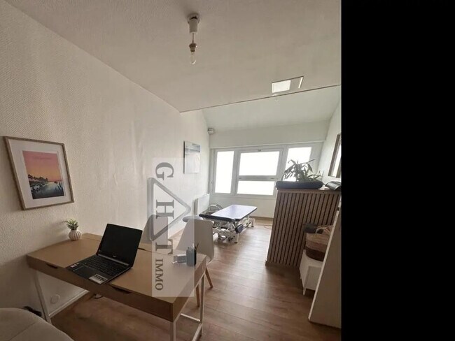 Plus de détails pour Bureau à louer