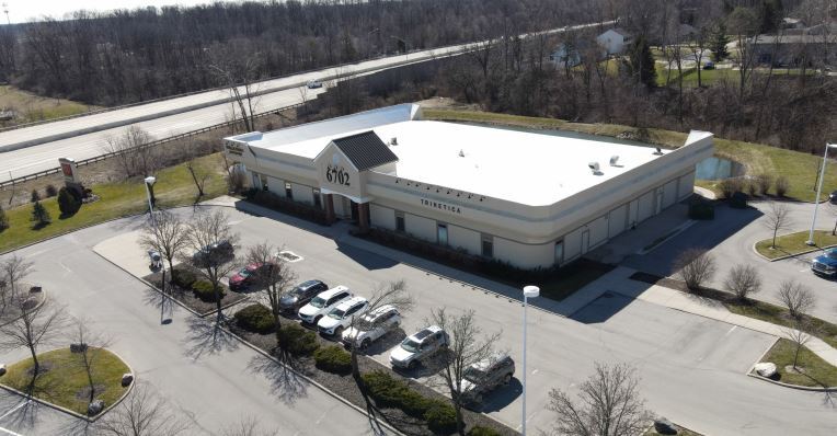 6702 Pointe Inverness Way, Fort Wayne, IN à louer - Photo de l’immeuble – Image 1 sur 12