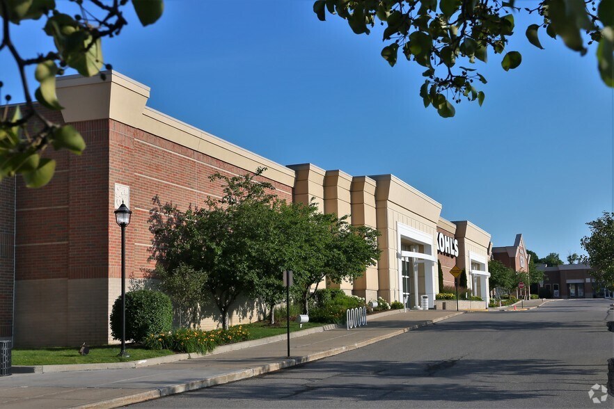 4804-4840 Baldwin Rd, Lake Orion, MI à louer - Photo de l’immeuble – Image 2 sur 5