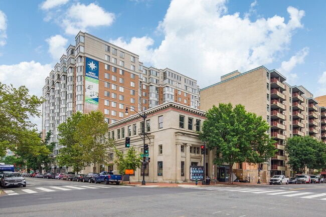 Plus de détails pour 477 H St NW, Washington, DC - Local commercial à vendre