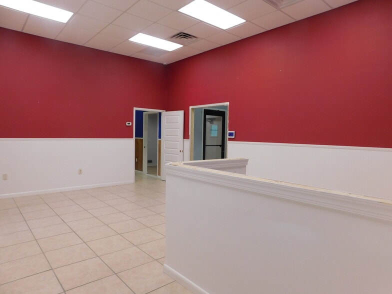 5070 Industry Dr, Melbourne, FL à vendre - Photo de l’immeuble – Image 3 sur 31