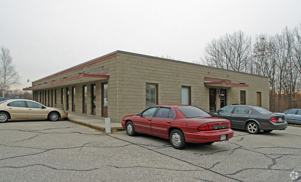 146 Londonderry Tpke, Hooksett, NH à vendre - Photo de l’immeuble – Image 2 sur 4