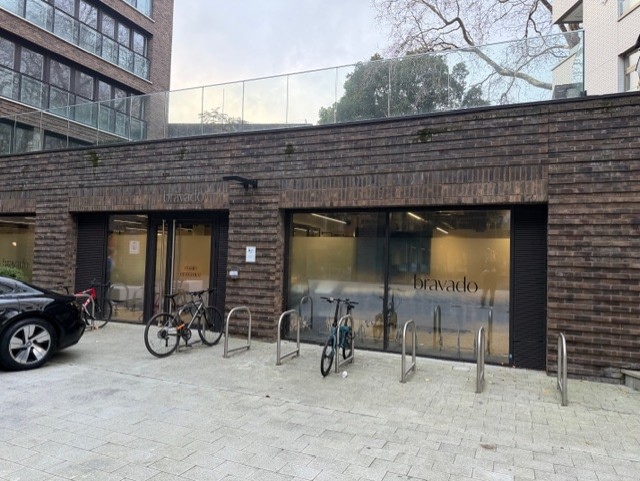 1 Sterling Way, Londres à louer Photo de l’immeuble– Image 1 sur 3