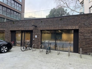 1 Sterling Way, Londres à louer Photo de l’immeuble– Image 1 sur 3