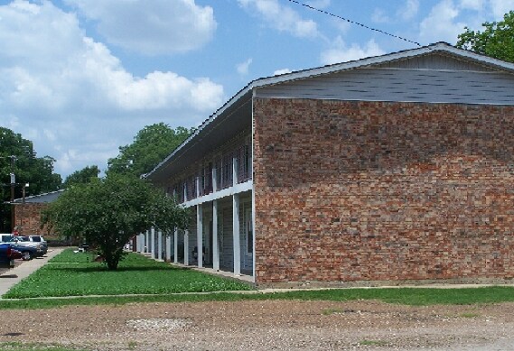 2100 Taylor St, Commerce, TX à vendre - Photo de l’immeuble – Image 3 sur 6