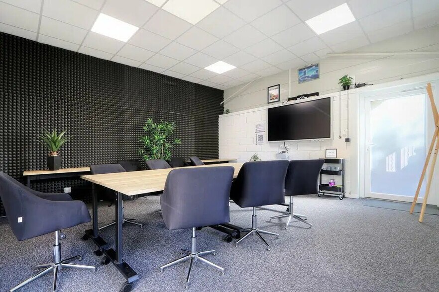 Bureau dans Reims à louer - Photo de l’immeuble – Image 3 sur 6