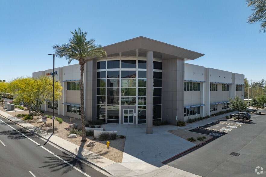 827 W Grove Ave, Mesa, AZ à vendre - Photo de l’immeuble – Image 1 sur 14