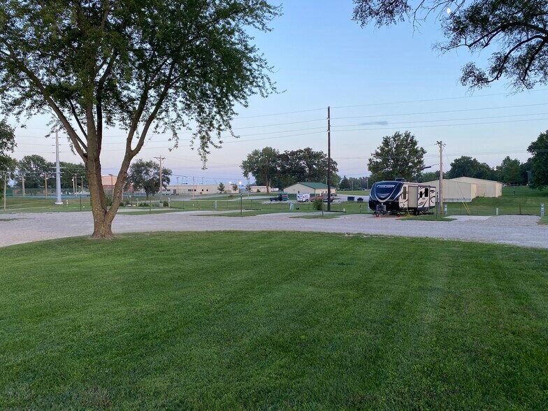 1312 E 17th St, Trenton, MO à vendre - Autre – Image 2 sur 5