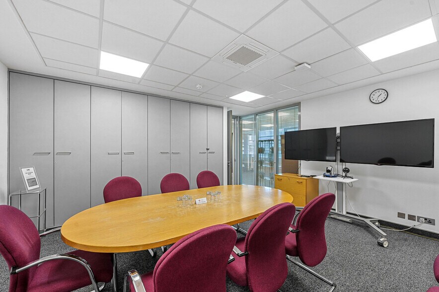 72-73 Warren St, Londres à louer - Photo de l’immeuble – Image 2 sur 5