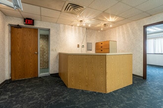 183 S Bloomingdale Rd, Bloomingdale, IL à louer Photo intérieure– Image 2 sur 11