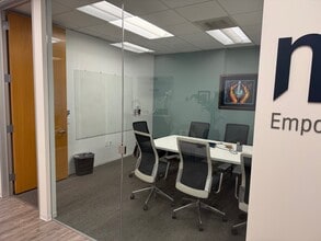 4 Executive Cir, Irvine, CA à louer Photo intérieure– Image 1 sur 16