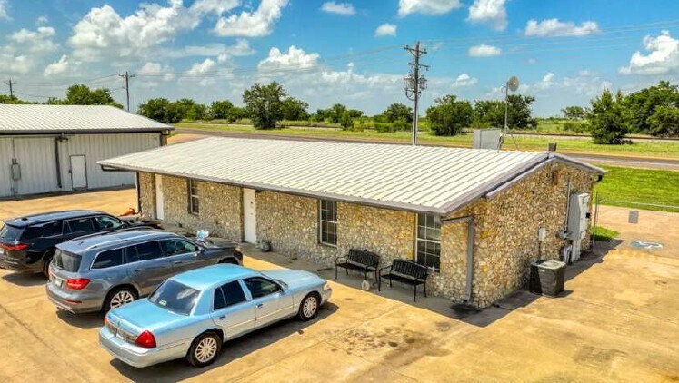1310 N Cresson Hwy, Cresson, TX à vendre - Photo de l’immeuble – Image 2 sur 7
