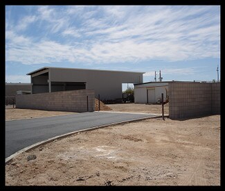 Plus de détails pour 8920 S Eisenhower Rd, Tucson, AZ - Industriel/Logistique à louer