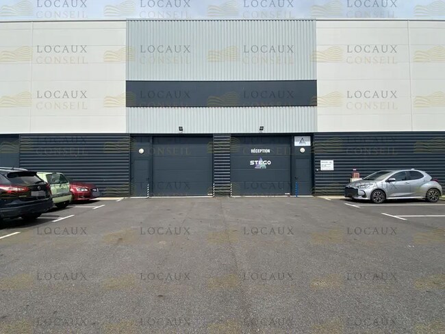 Plus de détails pour Local d'activités à louer