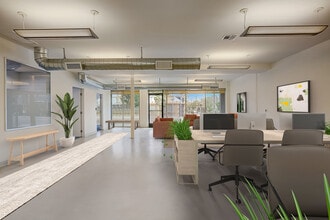 10951 W Pico Blvd, Los Angeles, CA à louer Photo intérieure– Image 2 sur 4