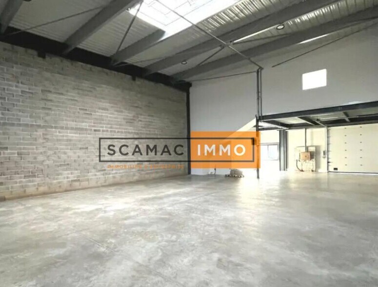 Industriel/Logistique dans Cergy à louer - Photo de l’immeuble – Image 2 sur 5