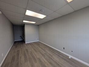 6250-6270 Clarity Ct, Sarasota, FL à louer Photo de l’immeuble– Image 2 sur 5