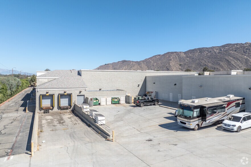 23575 Sunnymead Ranch Pky, Moreno Valley, CA à vendre - Photo de l’immeuble – Image 3 sur 4