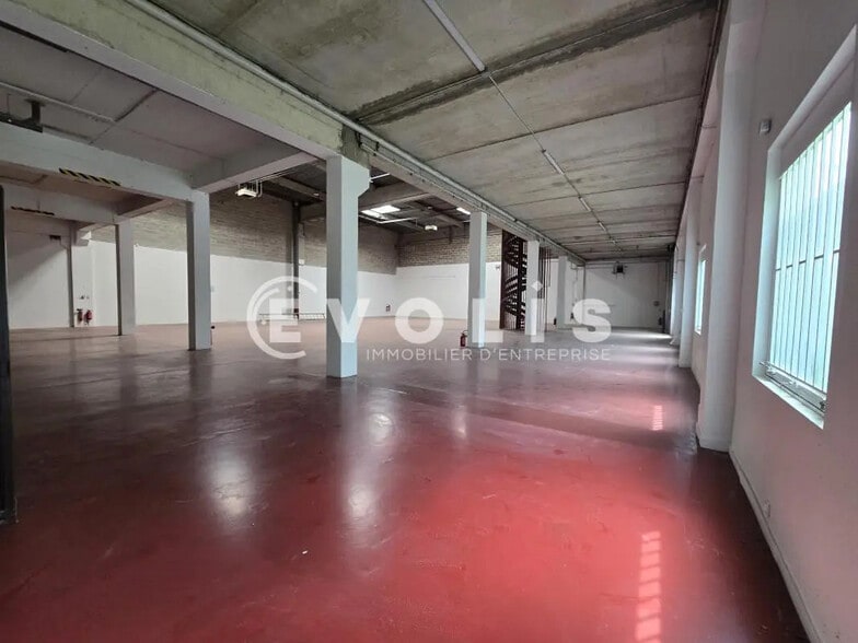 Bureau dans Verrières-le-Buisson à louer - Photo de l’immeuble – Image 2 sur 9