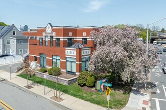 Plus de détails pour 101 Main St, Medford, MA - Bureau à vendre