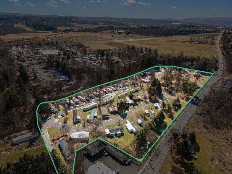 Graduate Drive, Ithaca, NY à vendre - Photo de l’immeuble – Image 3 sur 25