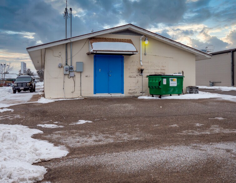 257 Division St, Stevens Point, WI à vendre - Photo de l’immeuble – Image 2 sur 23