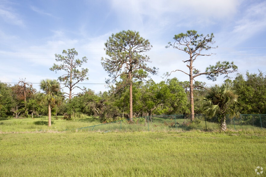 2490 W SR 80, LaBelle, FL à vendre - Photo principale – Image 1 sur 9