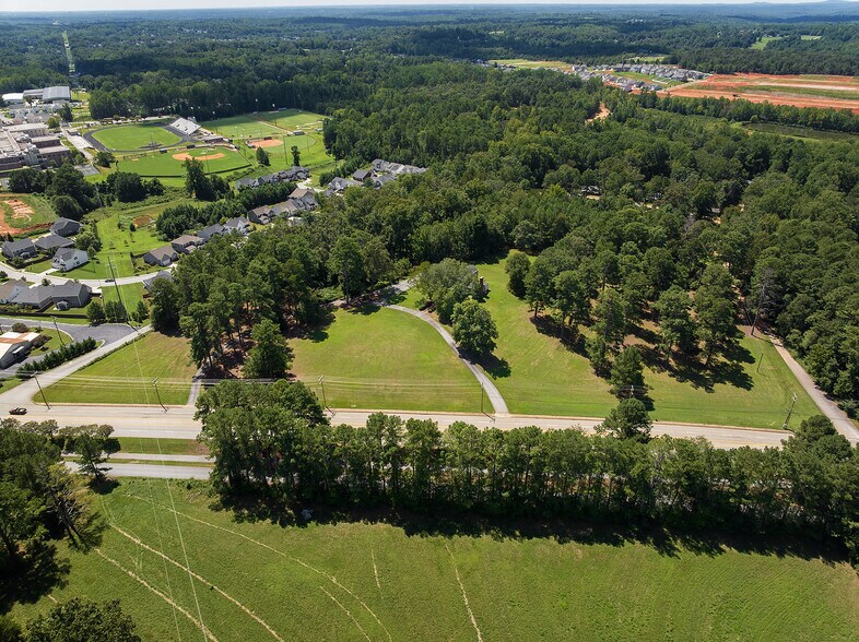 755 N Main St, Travelers Rest, SC à vendre - Photo de l’immeuble – Image 2 sur 2
