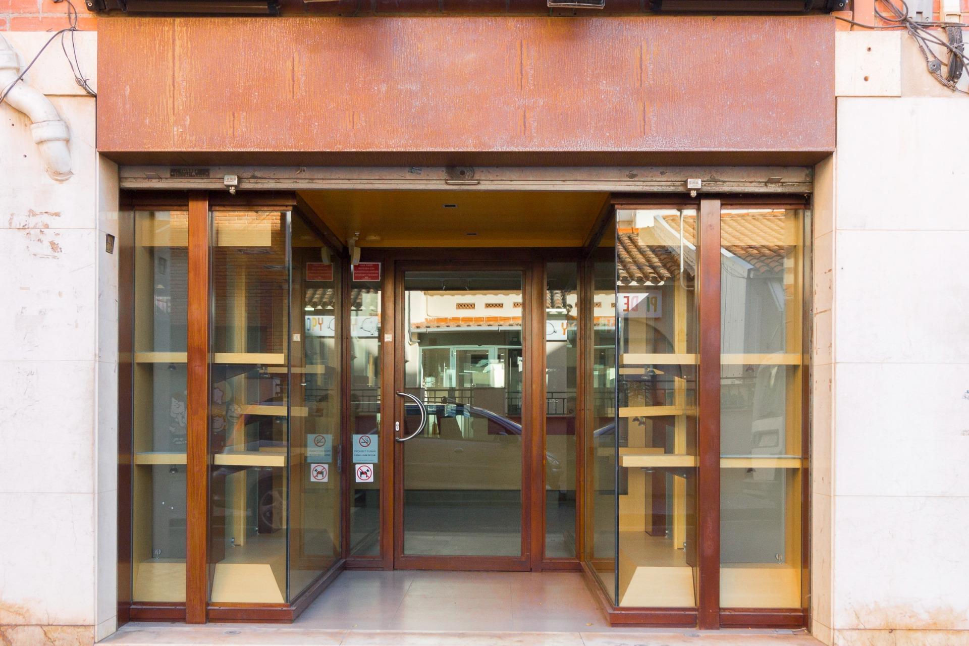 Local commercial dans Viladecans, Barcelona à louer Plan d’étage– Image 1 sur 5