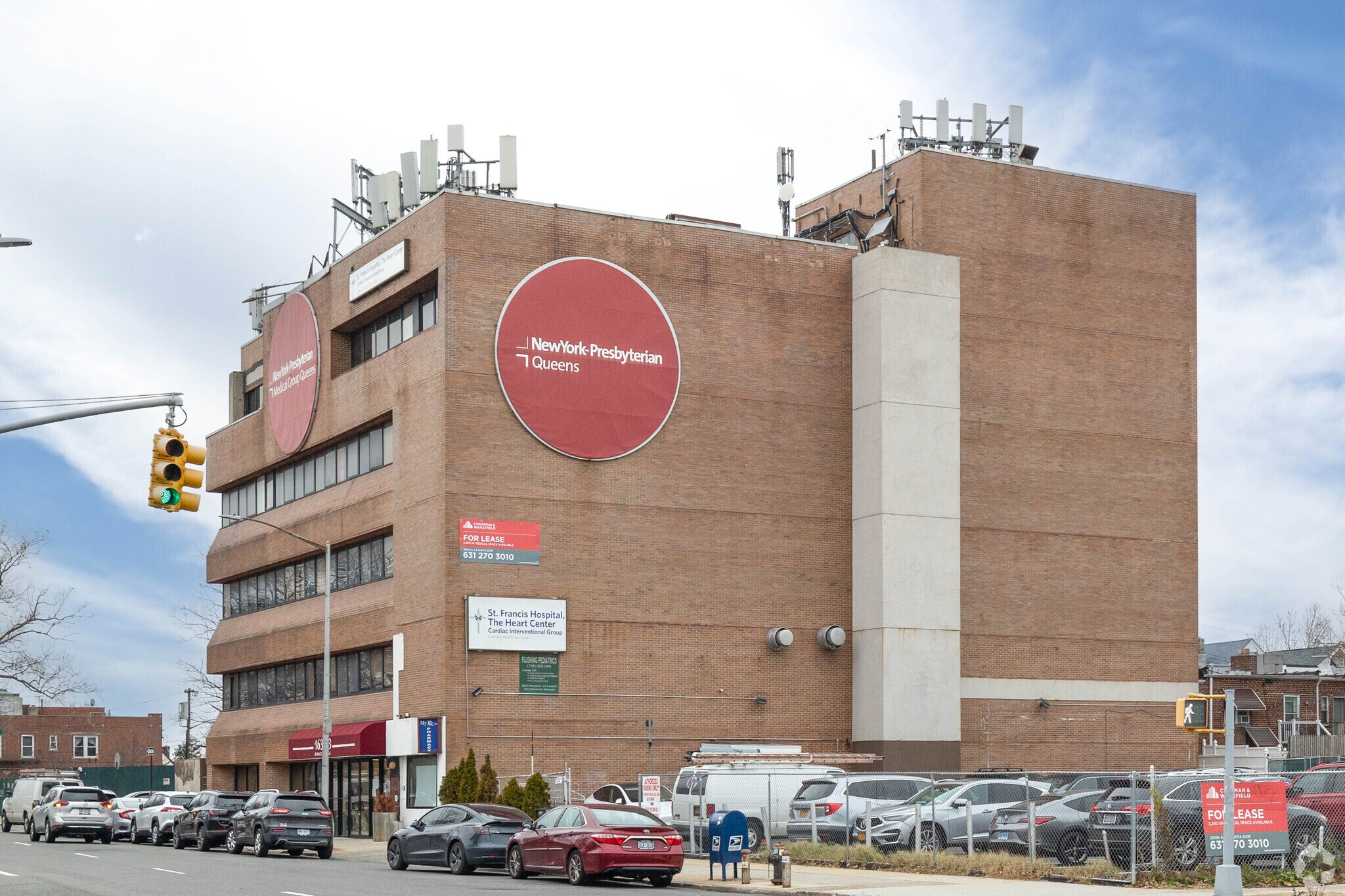 163-03 Horace Harding Expy, Fresh Mdws, Fresh Meadows, NY à vendre Photo principale– Image 1 sur 21
