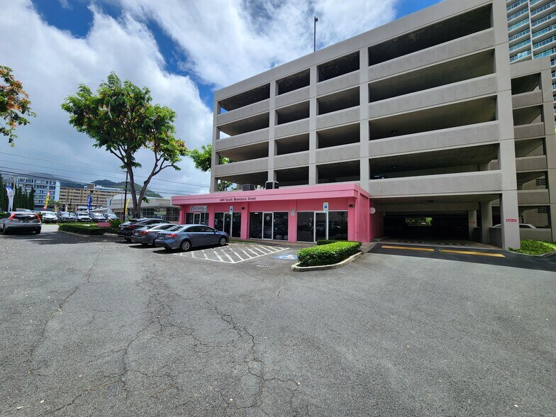 1449 S Beretania St, Honolulu, HI à louer - Photo de l’immeuble – Image 3 sur 12