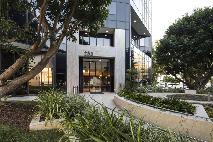 233 Wilshire Blvd, Santa Monica, CA à louer - Photo de l’immeuble – Image 3 sur 11