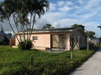 3240 SE Kanner Hwy, Stuart, FL à vendre Photo principale– Image 1 sur 3