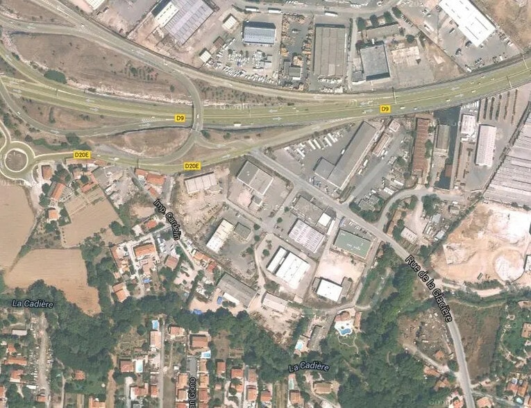 9 Rue De La Glacière, Vitrolles à louer - Plan d’étage – Image 2 sur 2