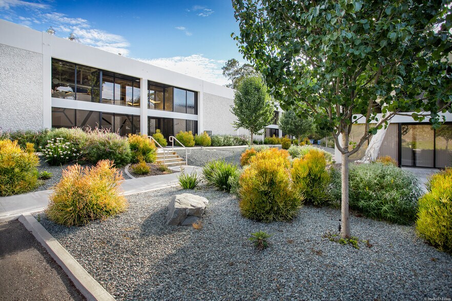 16744-16772 W Bernardo Dr, San Diego, CA à louer - Photo de l’immeuble – Image 3 sur 22