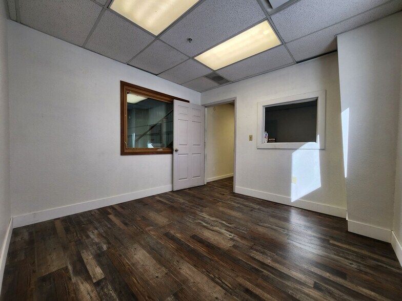 6045 Terminal Ave, Colorado Springs, CO à louer - Photo de l’immeuble – Image 2 sur 14