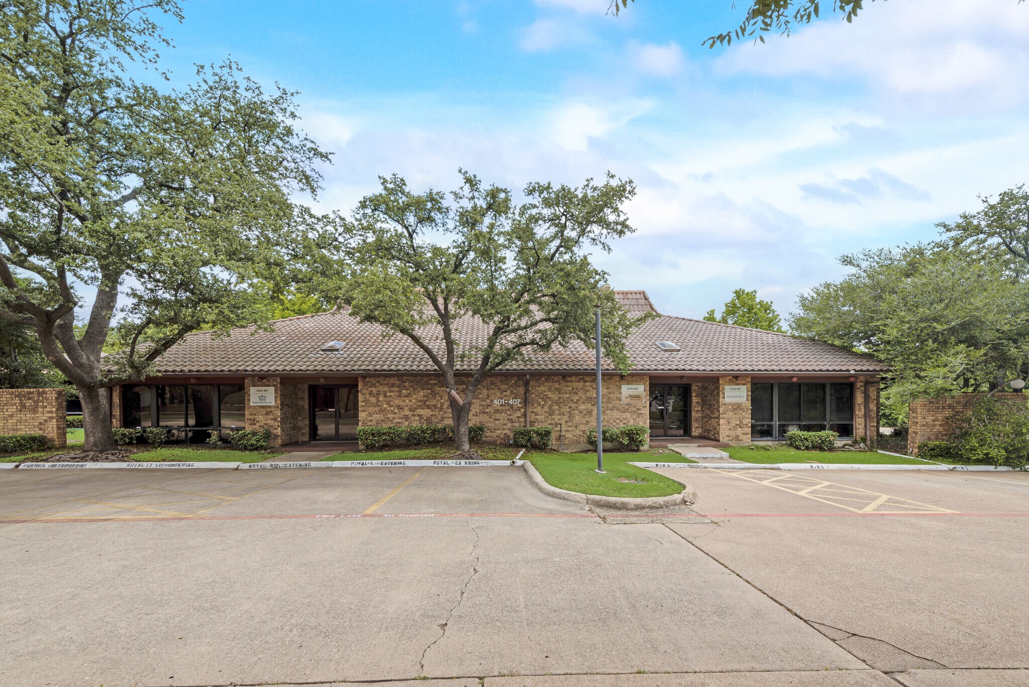 901 Waterfall Way, Richardson, TX à louer Photo principale– Image 1 sur 5