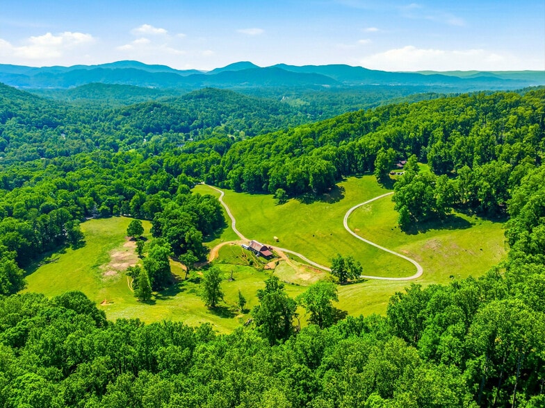 52 Chapel Hill Church Rd, Asheville, NC à vendre - Autre – Image 1 sur 18