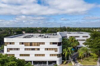 9050 Pines Blvd, Pembroke Pines, FL à louer Photo de l’immeuble– Image 1 sur 13