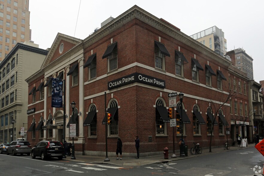 1500 Sansom St, Philadelphia, PA à louer - Photo de l’immeuble – Image 2 sur 6