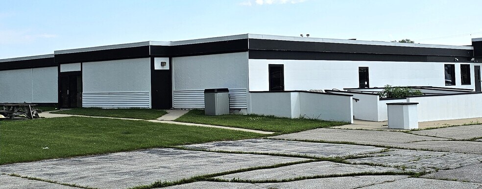 903 N Euclid Ave, Bay City, MI à louer - Photo de l’immeuble – Image 2 sur 3