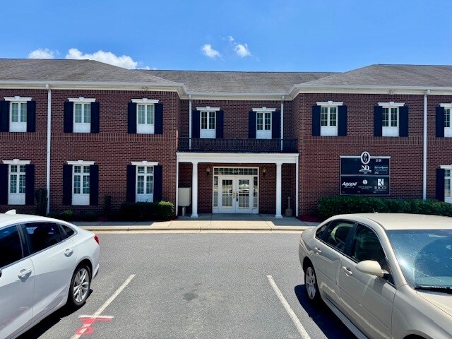 2139 Valleygate Dr, Fayetteville, NC à vendre - Photo de l’immeuble – Image 3 sur 16