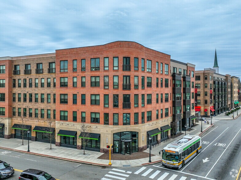 1 Moody St, Waltham, MA à louer - Photo de l’immeuble – Image 3 sur 5