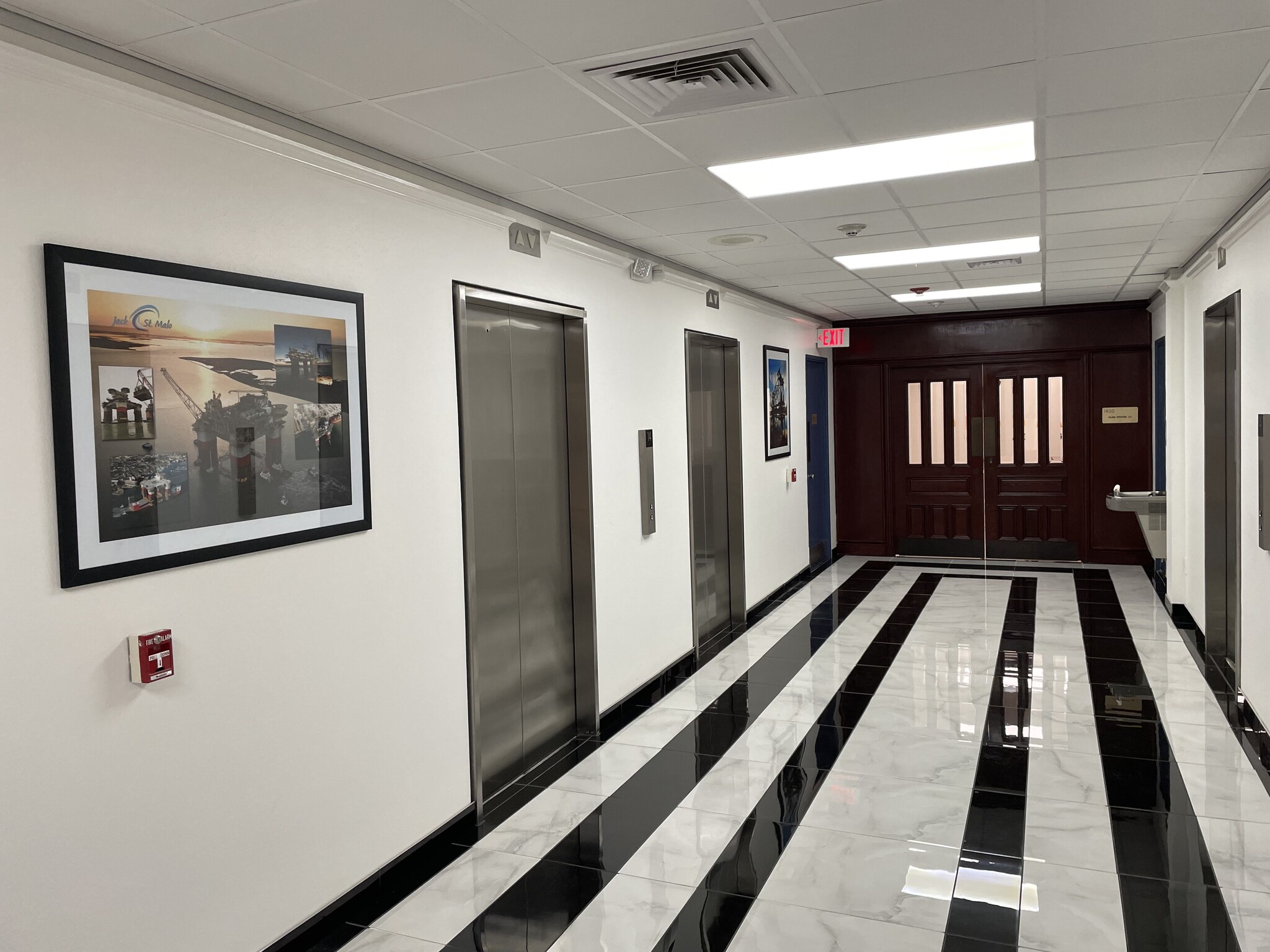 711 N Carancahua St, Corpus Christi, TX à louer Photo intérieure– Image 1 sur 7