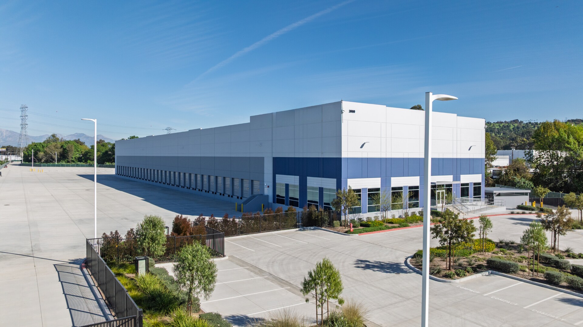 3900 Baybar Rd, Pico Rivera, CA à louer Photo de l’immeuble– Image 1 sur 2