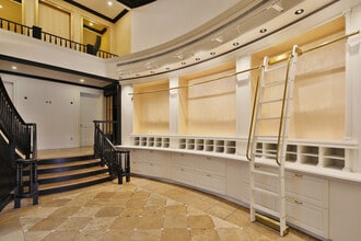 9625-9647 Brighton Way, Beverly Hills, CA à louer Photo intérieure– Image 2 sur 9