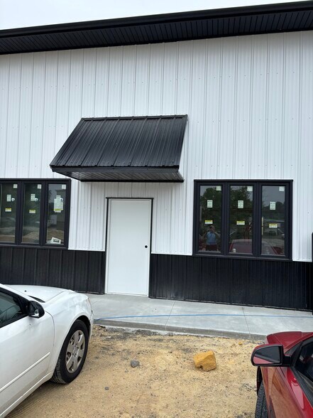332 Service NE ct, Rochester, MN à louer - Photo de l’immeuble – Image 3 sur 3
