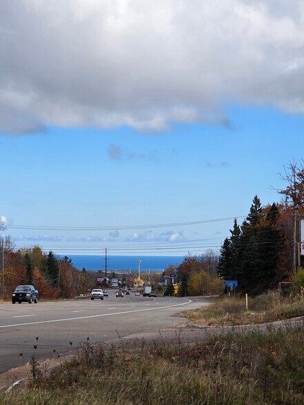 4205 W US 41, Marquette, MI à vendre - Photo de l’immeuble – Image 2 sur 20