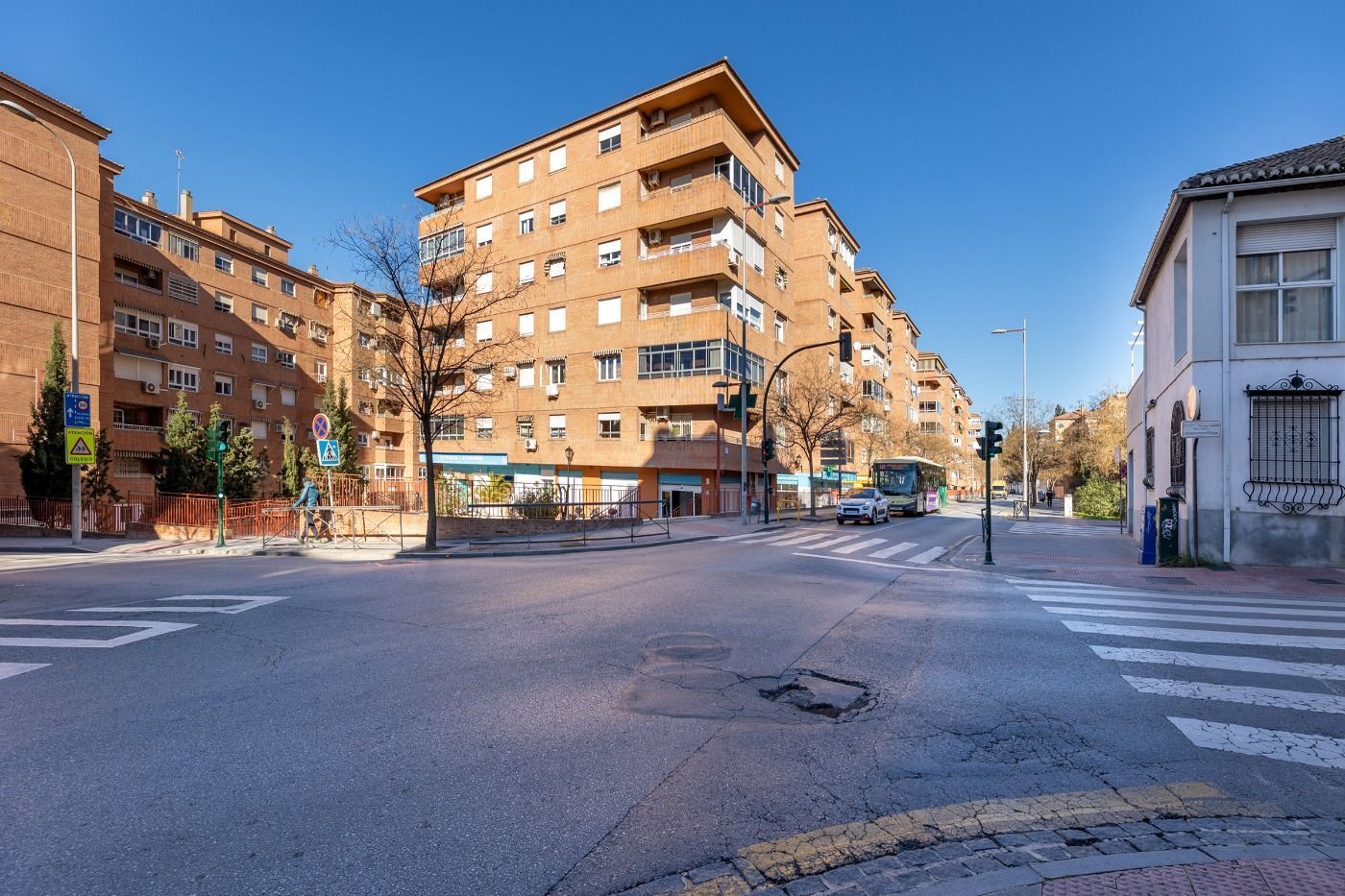Local commercial dans Granada, Granada à louer Photo de l’immeuble– Image 1 sur 26